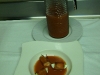 Gazpacho con huevo duro y virutas de mojama